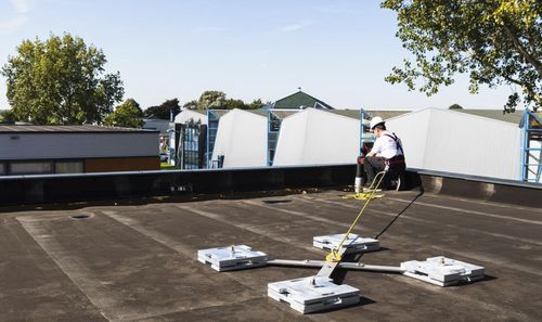 不锈钢防坠落锚定装置 - CROSSFIX - Eyecatcher BV - 用于屋顶