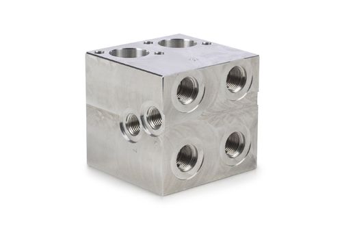 金属铣加工 - TORNERIA NICOLETTI SRL - 用于汽车 / 医用 / 工业