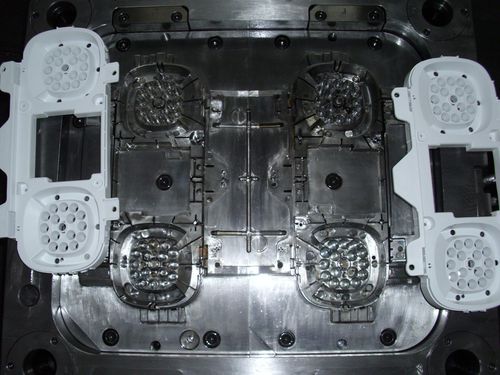 单一材料塑料注塑成型 - NingBo ChenTe electronics Technologies Co.,Ltd - 多种材料 / 热熔塑料 / ABS