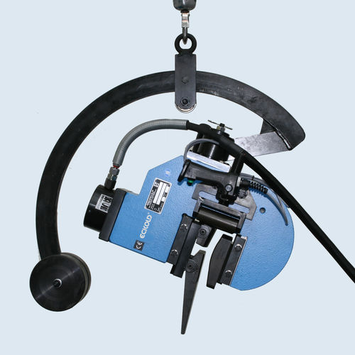 金属成型机 - MKF 140/32 - ECKOLD technics GmbH & Co. KG - 钢 / 手持式 / 液压