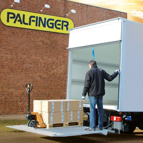 标准升降尾板 - MBB C 1000 L - Palfinger - 用于卡车