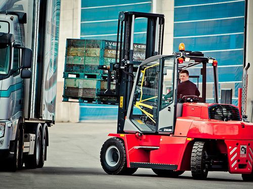 内燃机叉车 - 5 000 - 9 000 kg | DCF50–90  - Kalmar - 坐驾式 / 4轮