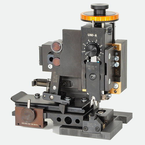 金属丝线扣压机 - UNI-A 700 - Hanke Crimp-Technik GmbH - 手动 / 气动 / 侧面进料