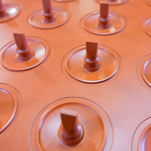 敞开式锻模冲压 - Helvoet Rubber & Plastic Technologies B.V. - 塑料 / 工业 / ISO 9001
