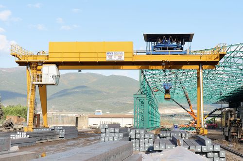 轨道龙门吊 - BVS Cranes-BÜLBÜLOĞLU VİNÇ SAN. ve TİC. A.Ş. - 重载