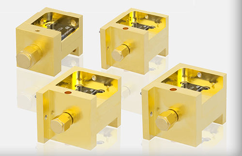 混频器 - 26.5 - 110 GHz - Pasternack Enterprises, Inc.