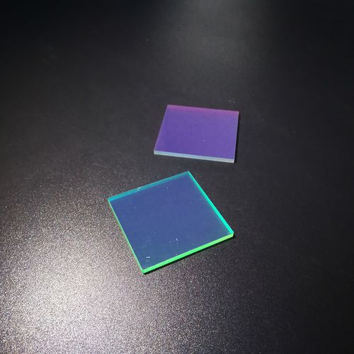 带阻光学过滤器 - Changchun Yutai Optics Co., Ltd. - 介电质 / 用于激光