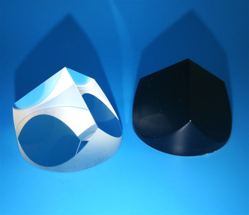 回归反射光学棱镜