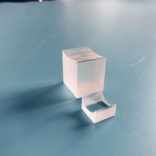 圆柱形透镜 - YT-272 - Changchun Yutai Optics Co., Ltd. - 平凸 / 平凹 / BK7玻璃