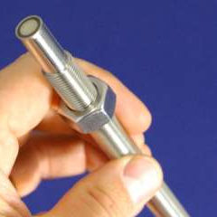 涡电流接近传感器 - PRSV04 - SENSONICS LTD - 圆柱 / M10 / 24Vdc