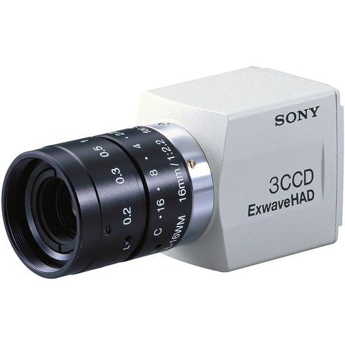 彩色摄录机 - DXC-C33/P - Sony Image Sensing Solutions - 3 CCD / 紧凑型