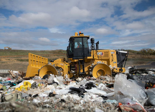 中型挖掘机 - 816 - Caterpillar Equipment/卡特彼勒 - 履带式 / 柴油 / 垃圾填埋场