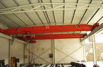 单梁桥式起重机 - Henan Perfect Handling Equipment Co.,Ltd. - 带提升机