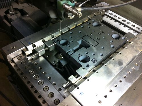 模胚 - Titan Machinery LP