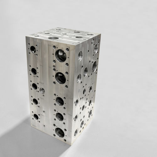 多通道阀组 - EUROFLUID HYDRAULIC SRL - 铸铁 / 液压应用 / 螺纹