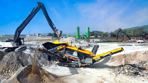 移动式筛分机 - FTB-1550 - Fabo Crushing Screening & Concrete Plants - 重载荷 / 带有进带料机