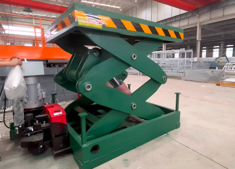 剪叉式升降平台 - SJG15-2.0 - Jinan Gradin Machinery Co., Ltd. - 液压 / 移动式 / 重载