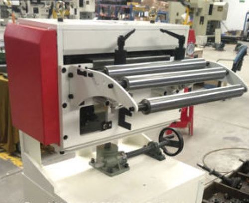 气动给料机 - RNC-500B - Shenzhen Hong-Er Machine Equipment Co.,Ltd - 线圈 / 片材 / 伺服操控式