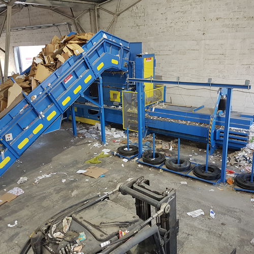 带式输送机 - Feeding Conveyor Belts for recycling industry - ANIS TREND d.o.o. - 链条 / 倾斜 / 料槽式