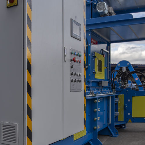 三相交流驱动器 - Variable Frequency controlled drive - ANIS TREND d.o.o. - 用于输送机 / 用于机器