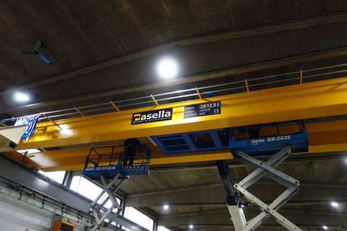 双梁桥式起重机 - casella manut.service srl - 带提升机 / 重型应用