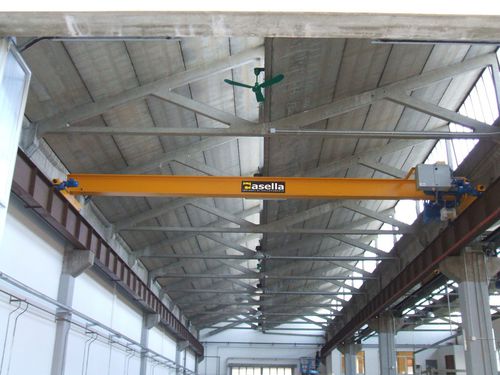 单梁桥式起重机 - casella manut.service srl - 带提升机 / 重型应用 / 轻载