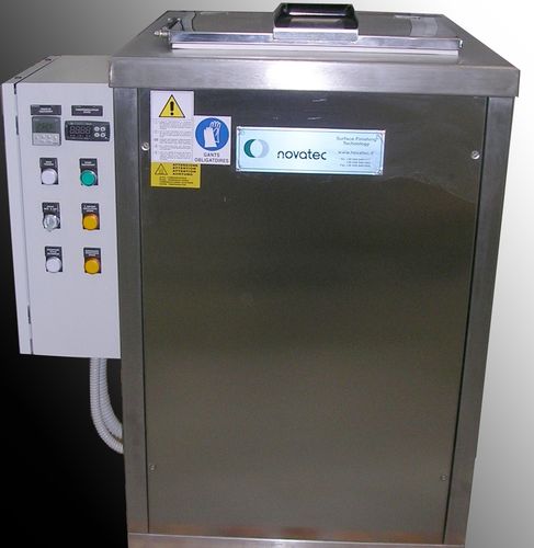 真空干燥机 - FVU - NOVATEC srl - Surface Finishing Technology - 离心 / 分批 / 实验室