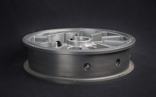 硫酸阳极氧化 - Industrial Metal Finishing - 铝 / 用于航空工程 / 染色