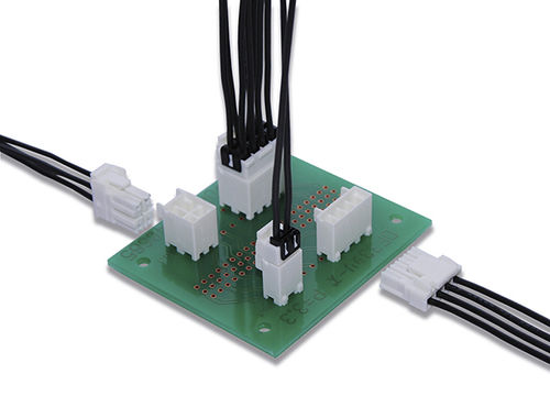 线对板连接器 - DF33 series - Hirose Electric Europe B.V. - PCB / 平行 / 闭锁式