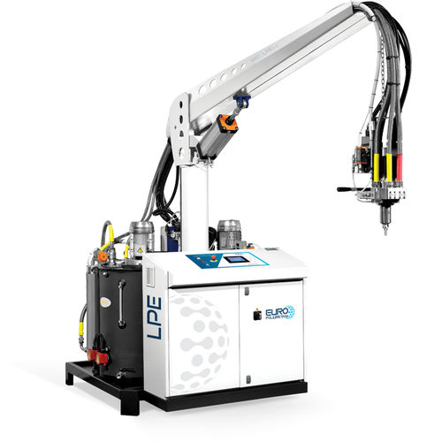 聚氨酯喷涂发泡系统 - LPE series - Europoliuretani Srl - 用于冷藏柜 / 用于汽车工业 / 隔热板