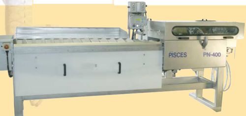 鲱鱼去头去内脏机 - PN-400 - Pisces Fish Machinery Inc. - 鲭鱼 / 沙丁鱼
