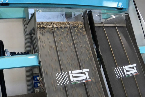 食品工业分拣机 - I.S.T. ITALIAN SORTING TECHNOLOGIES - 用于废料回收 / 光学 / 用于塑料