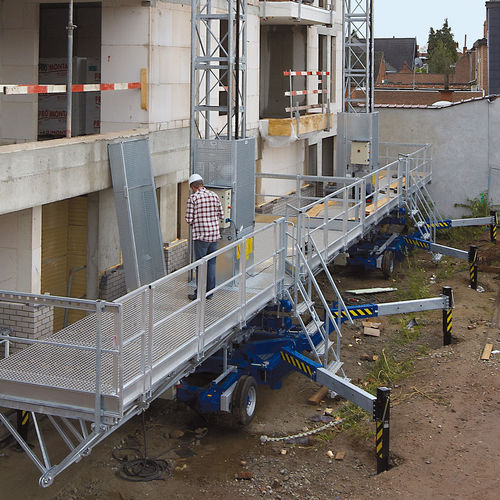 桅杆爬升式工作平台双杆