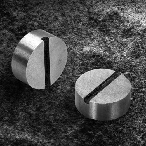 磁钢 - LN9 - United magnetics co., ltd - 铸造铝镍钴 / 吸持 / 车用
