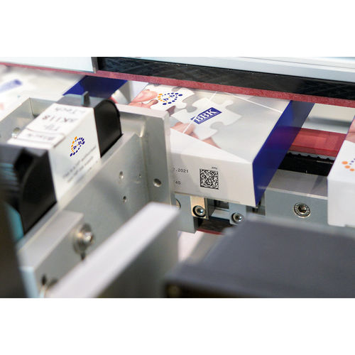 制药业序列机 - HSS - b+b Automations- und Steuerungstechnik GmbH