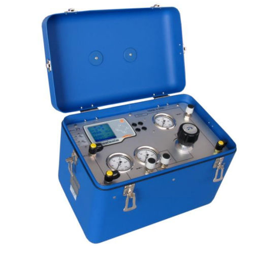 压力校准器 - Traqc-8 series - Tradinco - 手提式 / 数字 / 高精度
