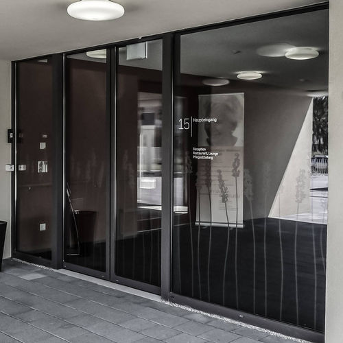 滑动式门 - Gilgen Door Systems AG - 玻璃 / 室内 / 防风