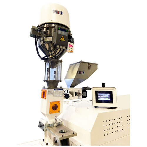 称重定量分配机 - SCM series - SANTSAI MACHINERY - 颗粒 / 用于塑料加工业 / 漏斗式