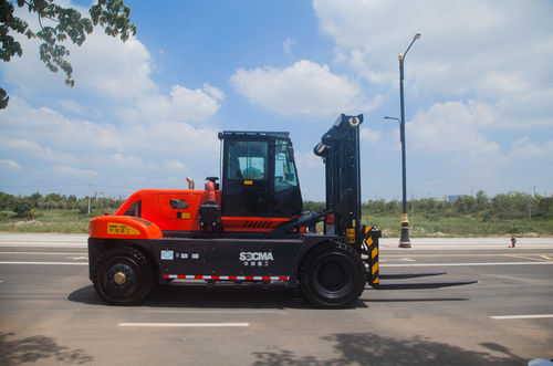 柴油叉车 - HNF160 - Fujian Huanan Heavy Industry Machinery Manufacturing Co.,Ltd. - 坐驾式 / 4轮 / 平衡重式
