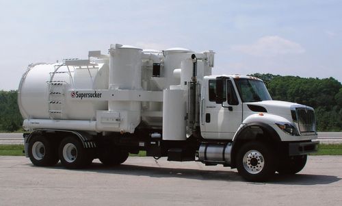 真空抽吸卡车 - 18 cu yd (13.8 m3) | Supersucker®  - Super Products - 3车轴