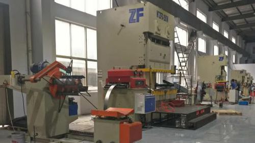 安全护栏滚型机 - WUXI LINBAY MACHINERY CO.,LTD - 固定型 / 冲压