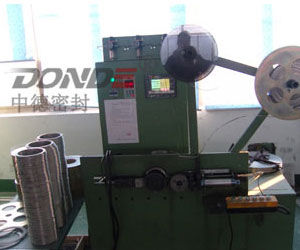 密封垫圈打卷机 - ZD-M500 - cixi zonde sealing and gasket.co.,Ltd - 半自动