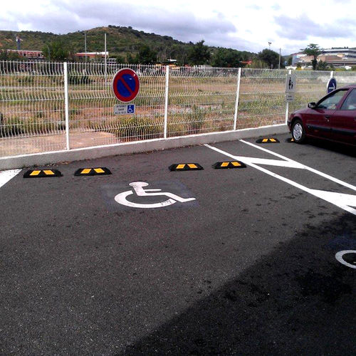 停车场倒车垫 - Mini Park-It® - Justrite Safety Group