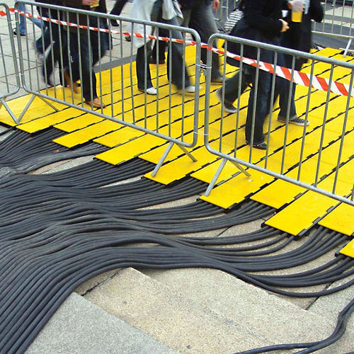 车桥线缆保护 - Yellow Jacket® AMS® 5 - Justrite Safety Group - 地面固定式 / 镀锌钢板