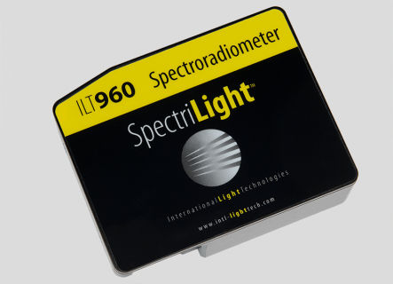 紧凑型分光辐射计 - ILT960-UV - International Light Technologies - 手提 / 测量