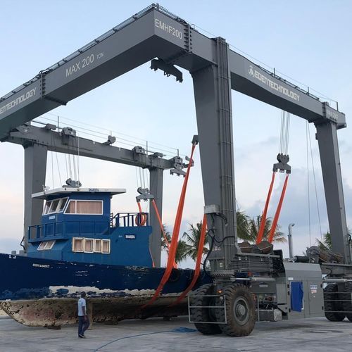 重载船艇搬运机 - Marine Hoist 200 - Eden Tech Srl - 变轨 / 遥控 / U形