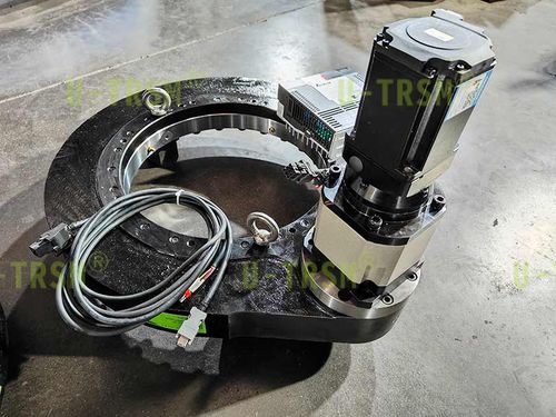 回转驱动装置 - S-I-O-0411 - Unique Transmission Equipment(Luoyang)Co., LTD