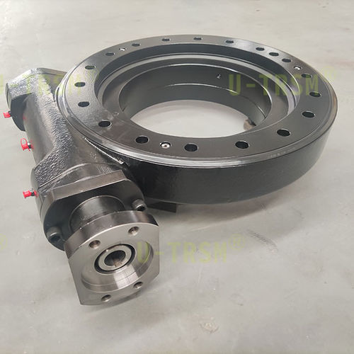 蜗杆回转驱动装置 - SE14 - Unique Transmission Equipment(Luoyang)Co., LTD