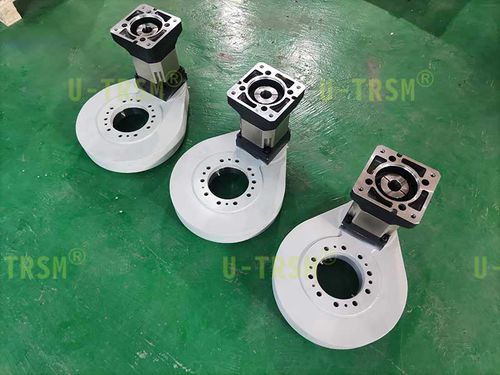 回转驱动装置 - H-I-O-0229    - Unique Transmission Equipment(Luoyang)Co., LTD