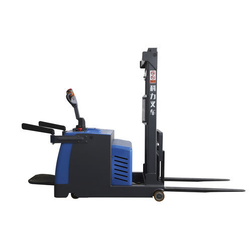 平衡重式叉车 - KLA12J - JIANGSU KING-LIFT EQUIPMENT.,LTD. - 电动 / 坐骑式 / 货盘